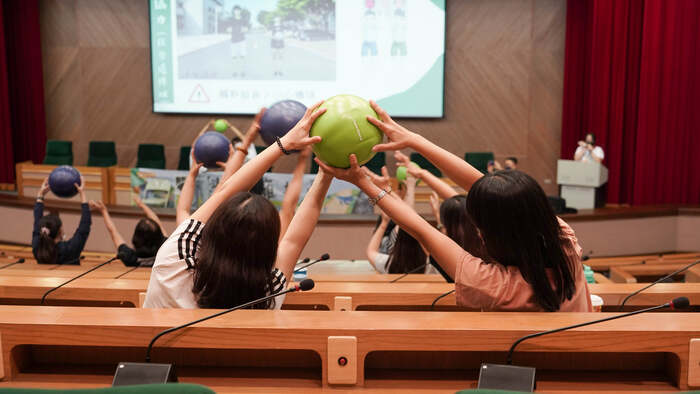 ‧【科技擁抱愛--辦理教保人員增能研習  善盡大學社會責任】圖片